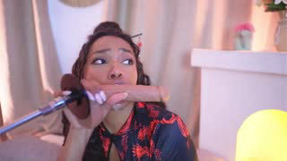 valeriebony about 17 minutes into her 28 Oct show