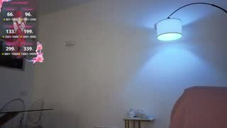 welcome2pleasureland about 11 minutes into her 9 Oct show