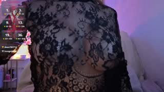 welcome2pleasureland about 4 minutes into her 15 Oct show
