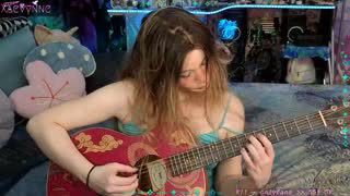 xaevynne about 16 minutes into her 21 Oct show