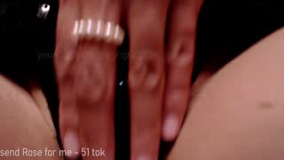 yourlovelykat about 11 minutes into her 10 Oct show