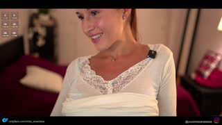 yours_anastasia about 17 minutes into her 7 Oct show